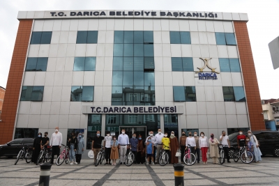 Darıca Belediyesi Başarıyı Ödüllendirdi