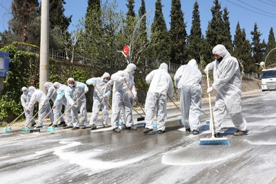 Darıca’da caddeler baştan sona yıkandı