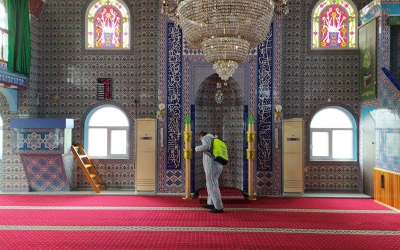 Darıca’da camiler cuma namazına hazırlanıyor