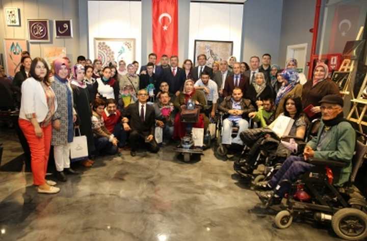 DARICA’DA FİLOGRAFİ VE EL SANATLARI SERGİSİ AÇILDI