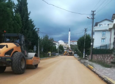 Değirmendere Sezai Karakoç Caddesi’nde üstyapı çalışmalarına başlandı