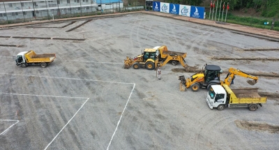 Derince Stadı yenileniyor