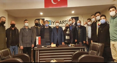 DEVA ÇAYIROVA’DAN  İYİ PARTİ ÇAYIROVA’YA ZİYARET