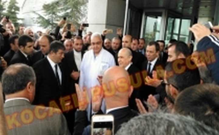 DEVLET BAHÇELİ TABURCU OLDU