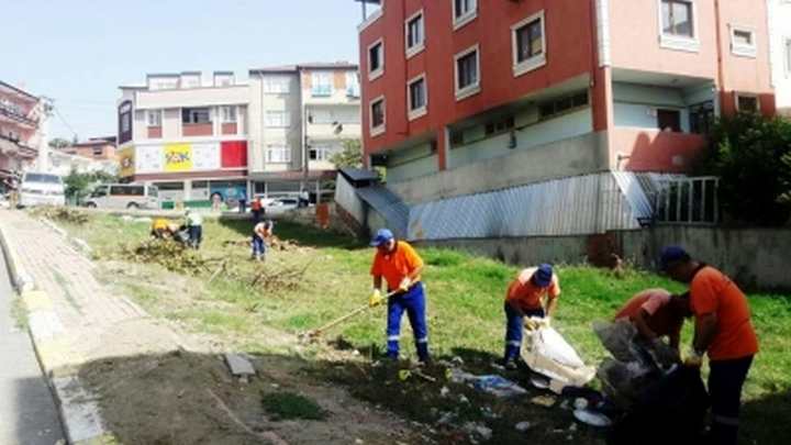 DİLOVASI BELEDİYESİ TARAFINDAN TEMİZLİK KAMPANYASI BAŞLATILDI