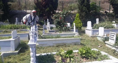 Dilovası’nda mezarlıklara bayram temizliği 