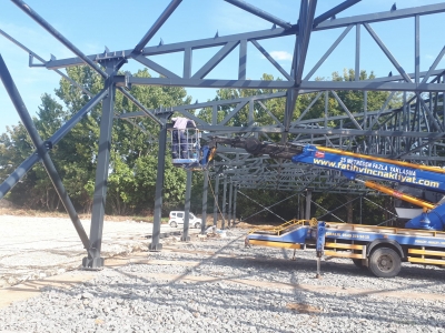 Distilasyon tesisinde yoğun mesai