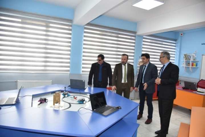 DOĞAN’DAN STEM SINIFINA 3D YAZICI