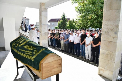 Ekinci babasını kaybetti