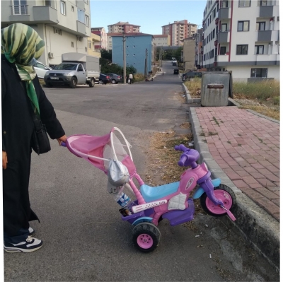 ENGELİ VE YAŞLILAR ÇIKAMAZ!