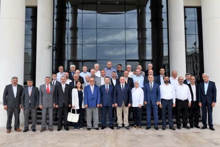 ESNAF VE SANATKARLAR ODA BAŞKANLARINDAN SAYIN VALİMİZE HAYIRLI OLSUN ZİYARETİ