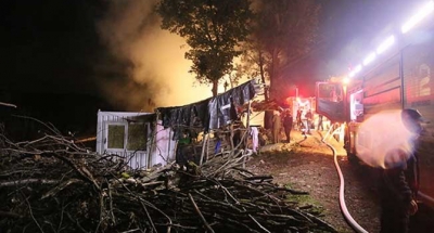 Evi yanan ailenin imdadına Büyükşehir yetişti
