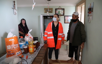 Evini su basan aileye, Başkan Hürriyet’ten yardım eli