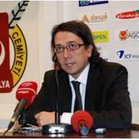 İNTERNET DOKTORU SAĞLIĞI TEHDİT EDİYOR