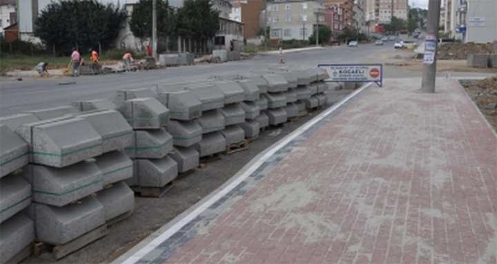GAZİLER CADDESİ YENİ YÜZÜNE KAVUŞUYOR