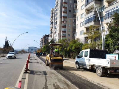 Gebze Zeki Acar Caddesi’nde üst yapı çalışması