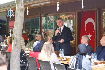 Gebze'de kadın esnaflarla buluştu