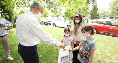 Gebze’de koronavirüsle mücadeleye destek sürüyor