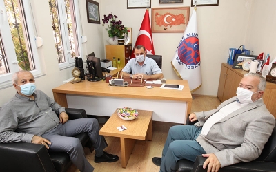 Gebze’de muhtarlara hijyen seti desteği