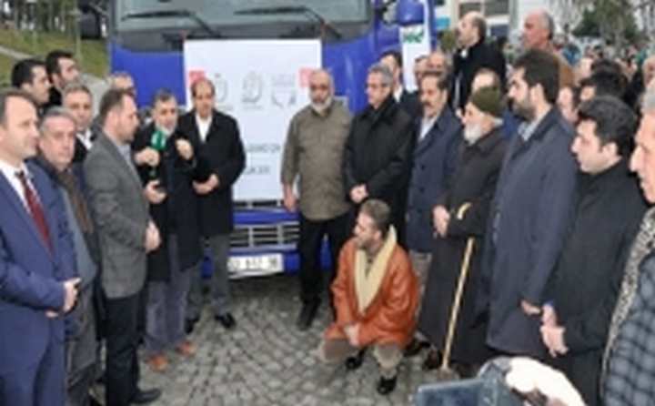 GEBZE’DEN SURİYE’YE 2 TIR YARDIM