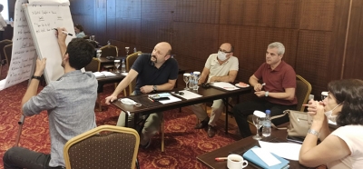 GÜÇLÜ VE ZAYIF YÖNLER MASAYA YATIRILDI