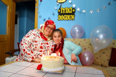 Güldalı’ya doğum günü sürprizi