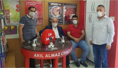 güne esnaf ziyaretiyle başlıyor.