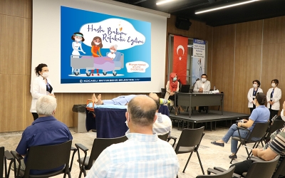 Hasta yakınlarına refakatçi eğitimi