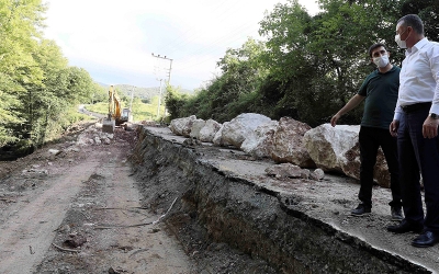 Heyelan bölgesinde inceleme yaptı
