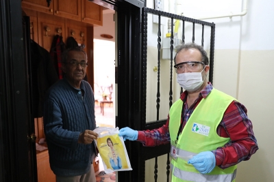 İlacı biten vatandaşa İzmit Belediyesi koştu