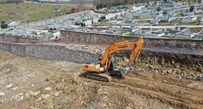 İlimtepe Mezarlığı’na taş duvar