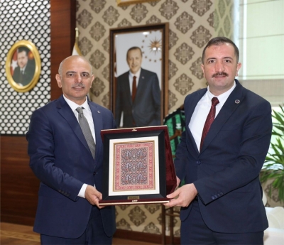 İmranlı kardeş belediye oldu