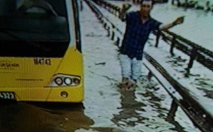 İSTANBUL SAĞNAK YAĞIŞA YENİK DÜŞTÜ