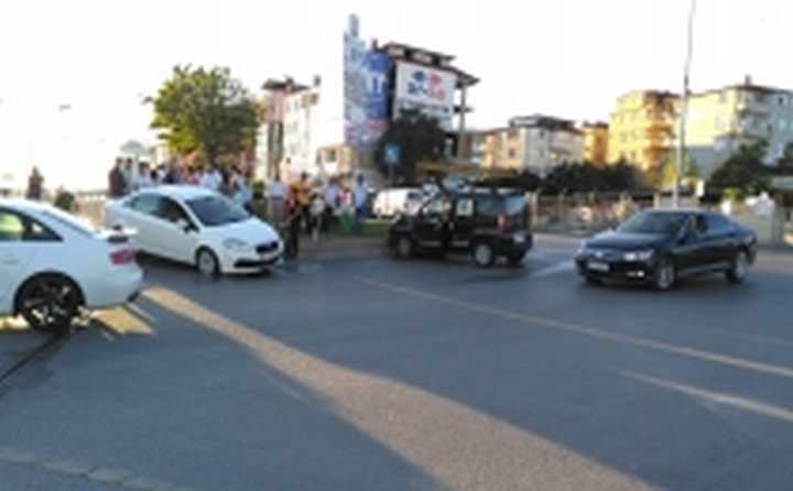 İSTASYON KAVŞAĞINDA KORKUTAN KAZA