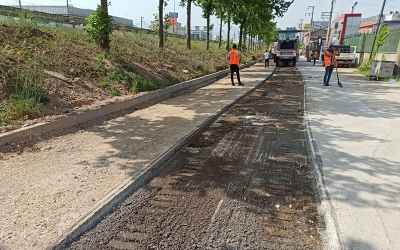 İzmit 42 Evler yan yolda yol onarımı yapıldı