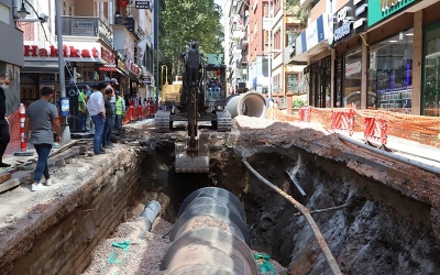 İzmit Alemdar Caddesi’nde iki vardiya çalışma yapılıyor