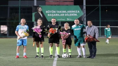 İzmit Belediyesi Başkanlık Kupası başladı