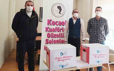 İzmit Belediyesi’nden kuaförlere ihtiyaç kolisi desteği