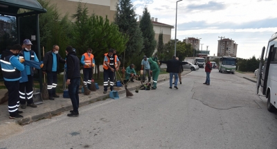 İzmit Belediyesi’nden Arızlı’da Temizlik Seferberliği