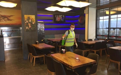 İzmit Belediyesinden esnafa ilaçlama desteği