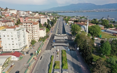 İzmit Seka Tüneli üzerindeki kavşağa asfalt serildi