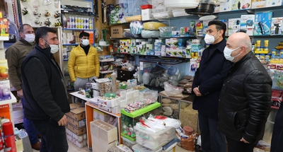 Kara ve Bıyık, hafta sonu esnafı ziyaret etti