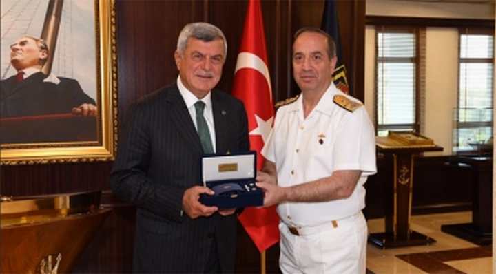 KARAOSMANOĞLU DONANMA VE EDOK KOMUTANINI ZİYARET ETTİN