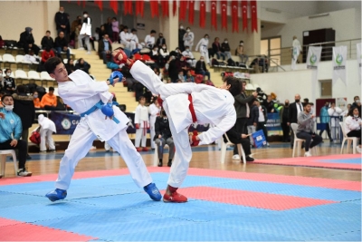 Karate Şampiyonasına ÇESK damgası