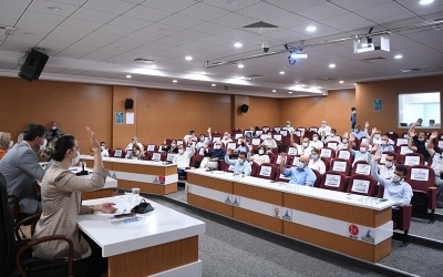 KARTEPE’DE HIZLI VE SAKİN MECLİS