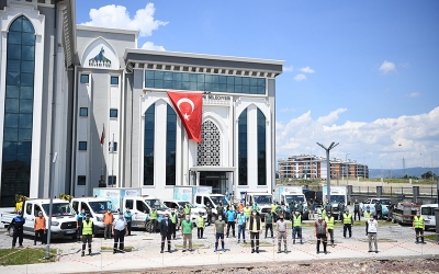 KARTEPE’DE SİNEKLE MÜCADELE