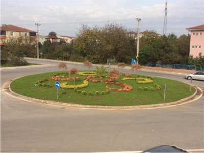 Kavşaklar modern görünüme kavuşuyor