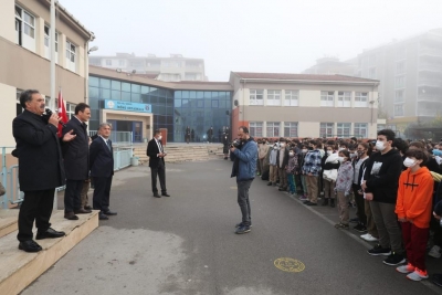 Kaymakam Güler  Bayrak Törenine Katıldı 