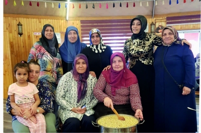 KIL ÇADIRINDA KADINLAR, AŞUREDE BULUŞTU