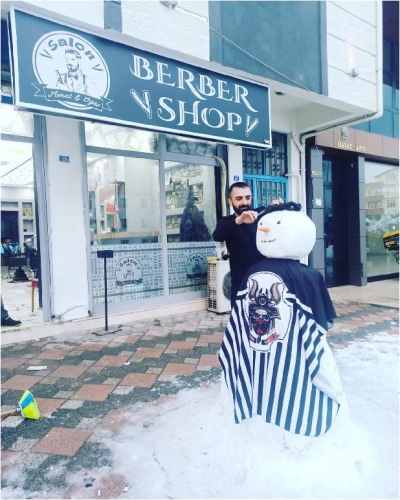 Kimi tıraş yaptı, kimi ‘beşi bir’ yerde taktı